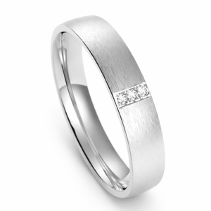 Bosie harjattu titaanisormus kolmella zirconia kivellä 5 mm