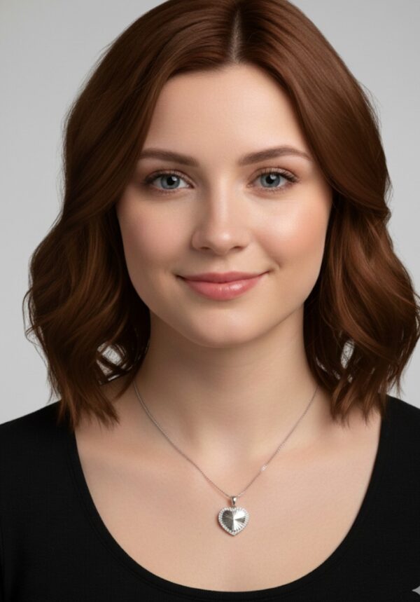 s.Oliver Sydänkaulakoru – rodinoitu hopea SO1056/01 - Image 3