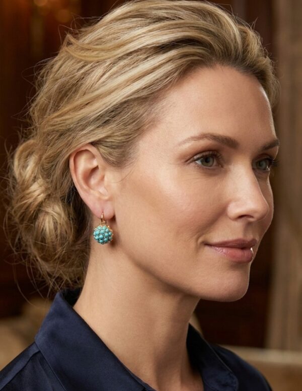 Vintage 18k kultaiset turkoosihelmikorvakorut, saranallinen kiinnitys, Italia 1969.