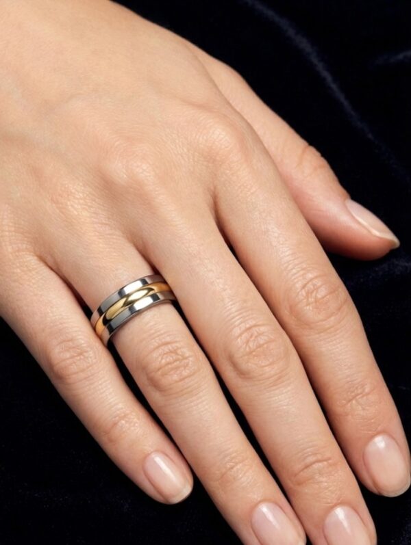 Kihlasormus Duetto 006-062 titaania ja kultaa