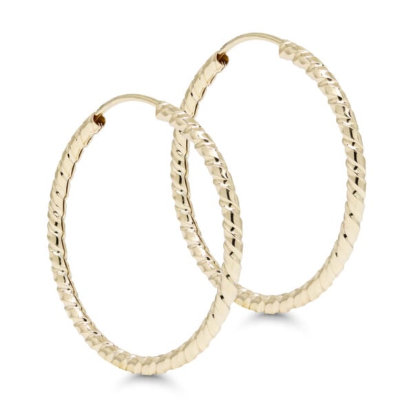 kultaiset timanttileikatut putkirengas korvakorut 1,5mm x 23mm