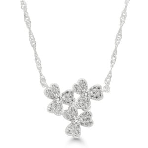 Rodinoitu hopeakaulakoru, kolme zirkoneilla koristeltua apilaa