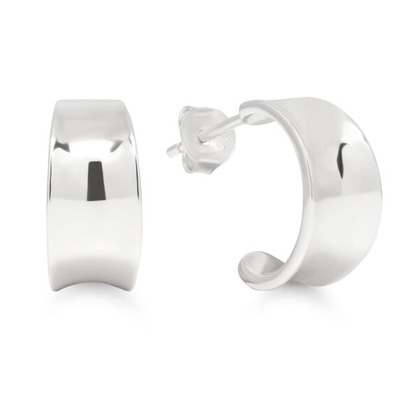 Koverat hopearenkaat tapilla